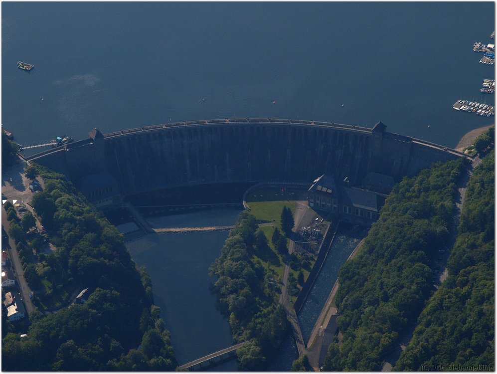 P6289350-.jpg